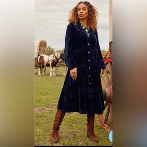 Double D Ranch Speaks With Elders Dress